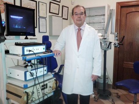 Dr. José M.ª Castilla Pérez-Navarro doctor